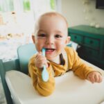 Dlaczego warto zgłaszać się na regularne wizyty do stomatologa dziecięcego?